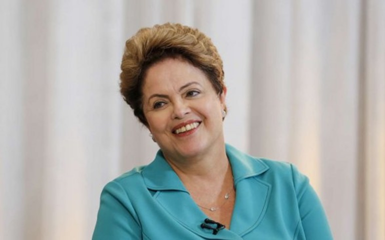 Dilma atrasa repasse de R$ 2,9 bi para escolas