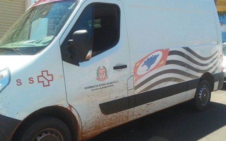 Dupla furta ambulância e é presa em Cabrália Paulista após perseguição