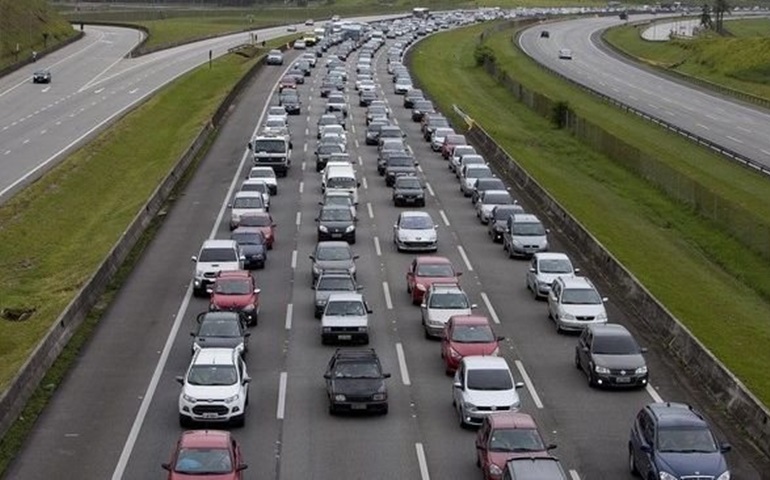 Operação Natal: 624 mil veículos são esperados nas rodovias administradas pela CCR SPVias