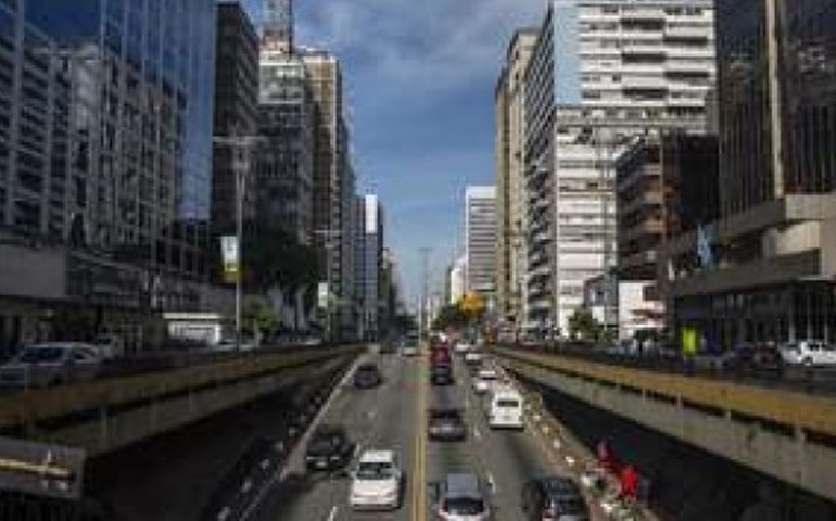 Venda de imóveis novos cai 72% em junho em São Paulo