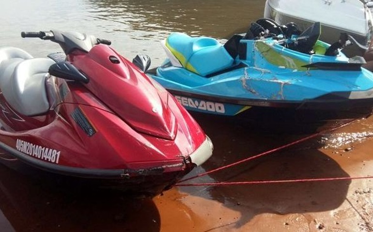 Acidente entre motos aquáticas deixa genro morto e sogro ferido em Avaré