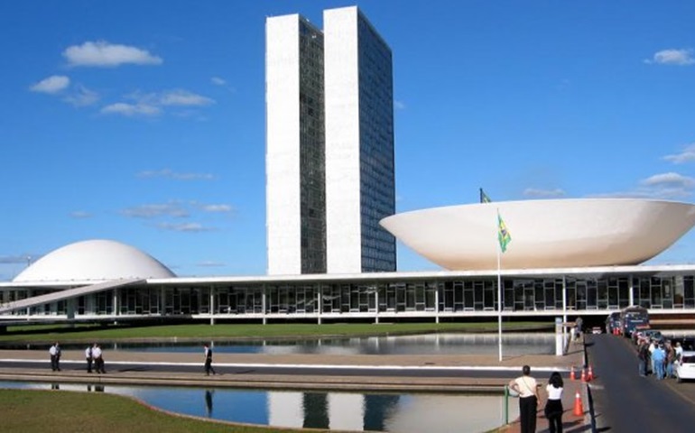 Em Brasília, Poio busca a regularização do CRP