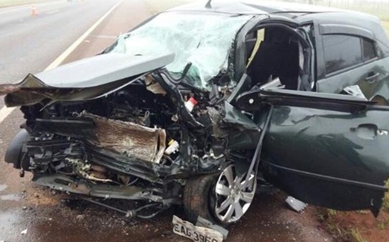 Acidente deixa dois mortos e dois graves feridos em rodovia em Avaré