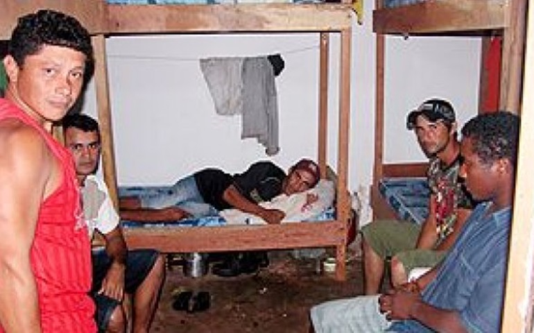 Chegaram 170 trabalhadores braçais do Ceará na região de Avaré.