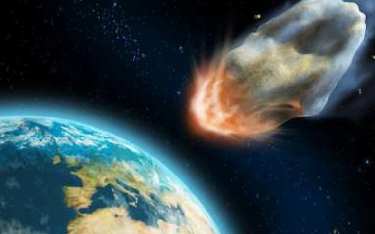 Asteroide do tamanho de quatro campos de futebol passa amanhã próximo da Terra